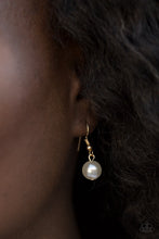Load image into Gallery viewer, Pearly Perfectionist - Gold