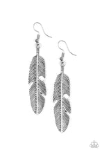 Load image into Gallery viewer, Feathers QUILL Fly - Silver
