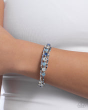 Load image into Gallery viewer, Shimmery Sample - Blue
