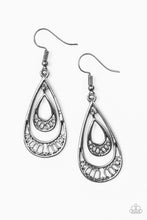 Load image into Gallery viewer, REIGNed Out - Black
