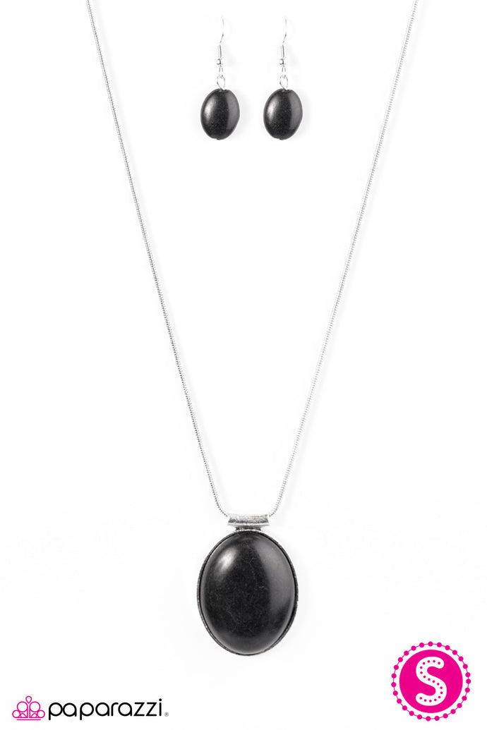 Lounging At The Lagoon - Black