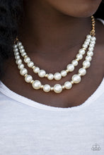 Load image into Gallery viewer, Pearly Perfectionist - Gold
