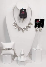 Load image into Gallery viewer, Fiercely 5th Avenue - Oct2021
