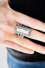 Load image into Gallery viewer, Titleholder - White
