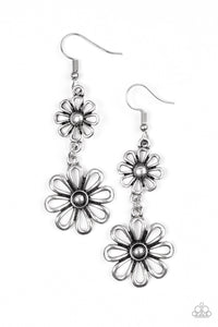 A Date With Daisies - Silver
