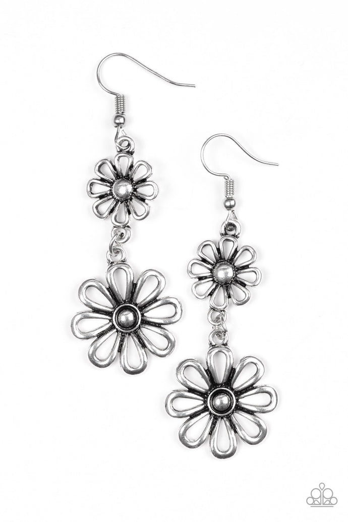 A Date With Daisies - Silver