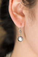 Load image into Gallery viewer, Metal Melee - Silver
