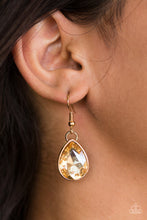 Load image into Gallery viewer, Show-Stopping Shimmer - Gold
